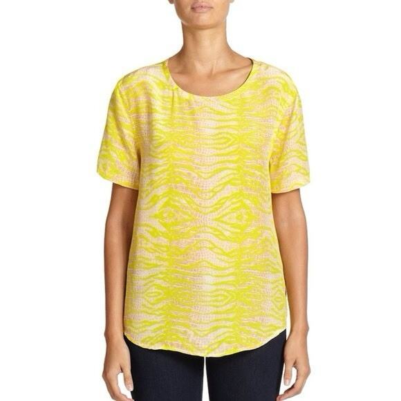 EQUIPMENT Femme Sz S Riley Top Silk Short Sleeve Blouse Snakeskin Print Yellow - Picture 1 of 12